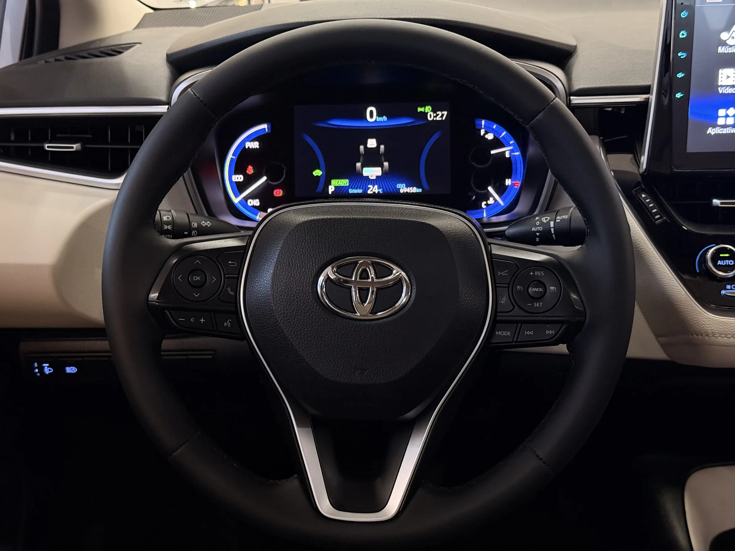 Toyota Corolla Altis Premium Hybrid 1.8 - foto 18