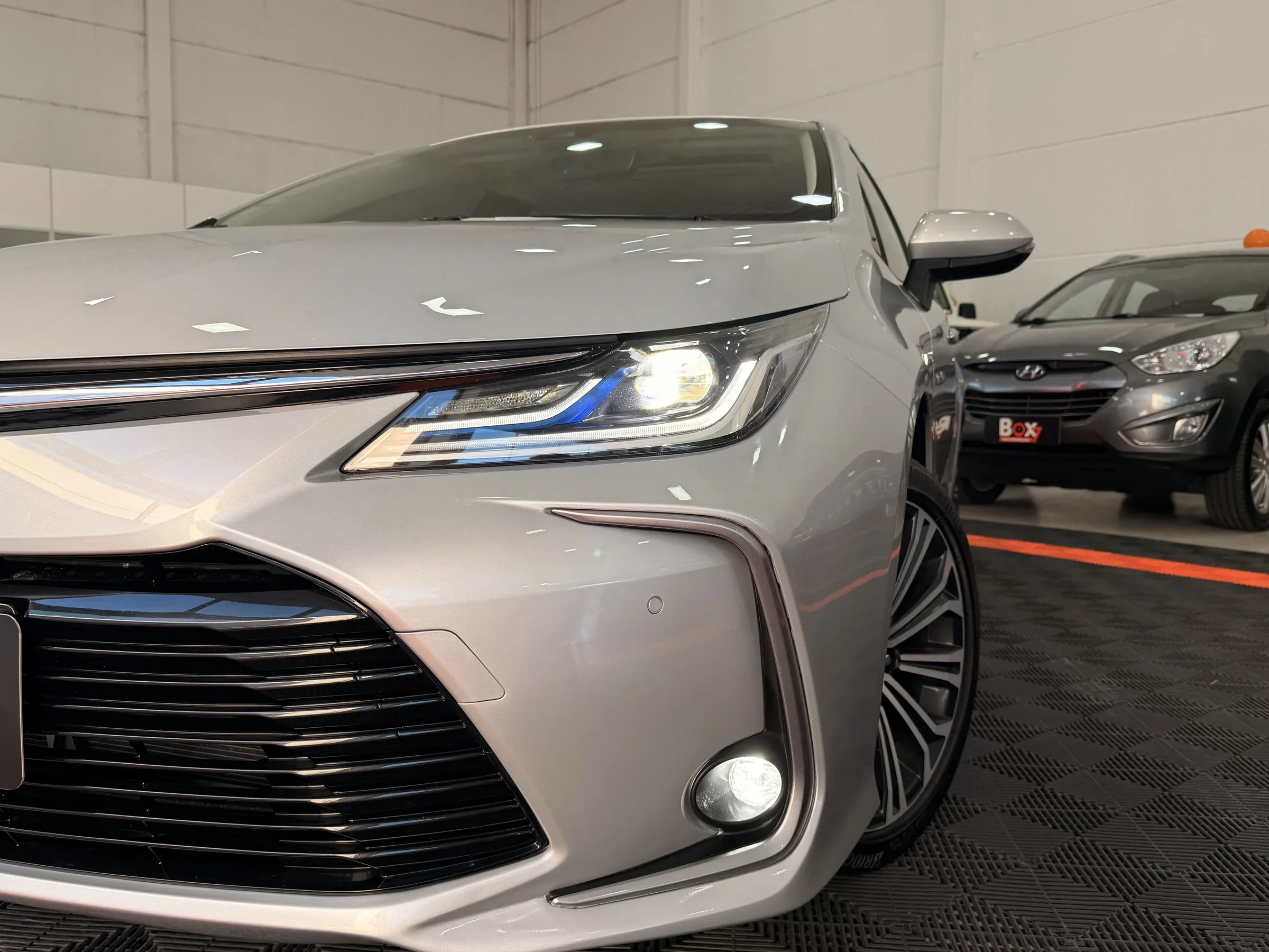 Toyota Corolla Altis Premium Hybrid 1.8 - foto 2