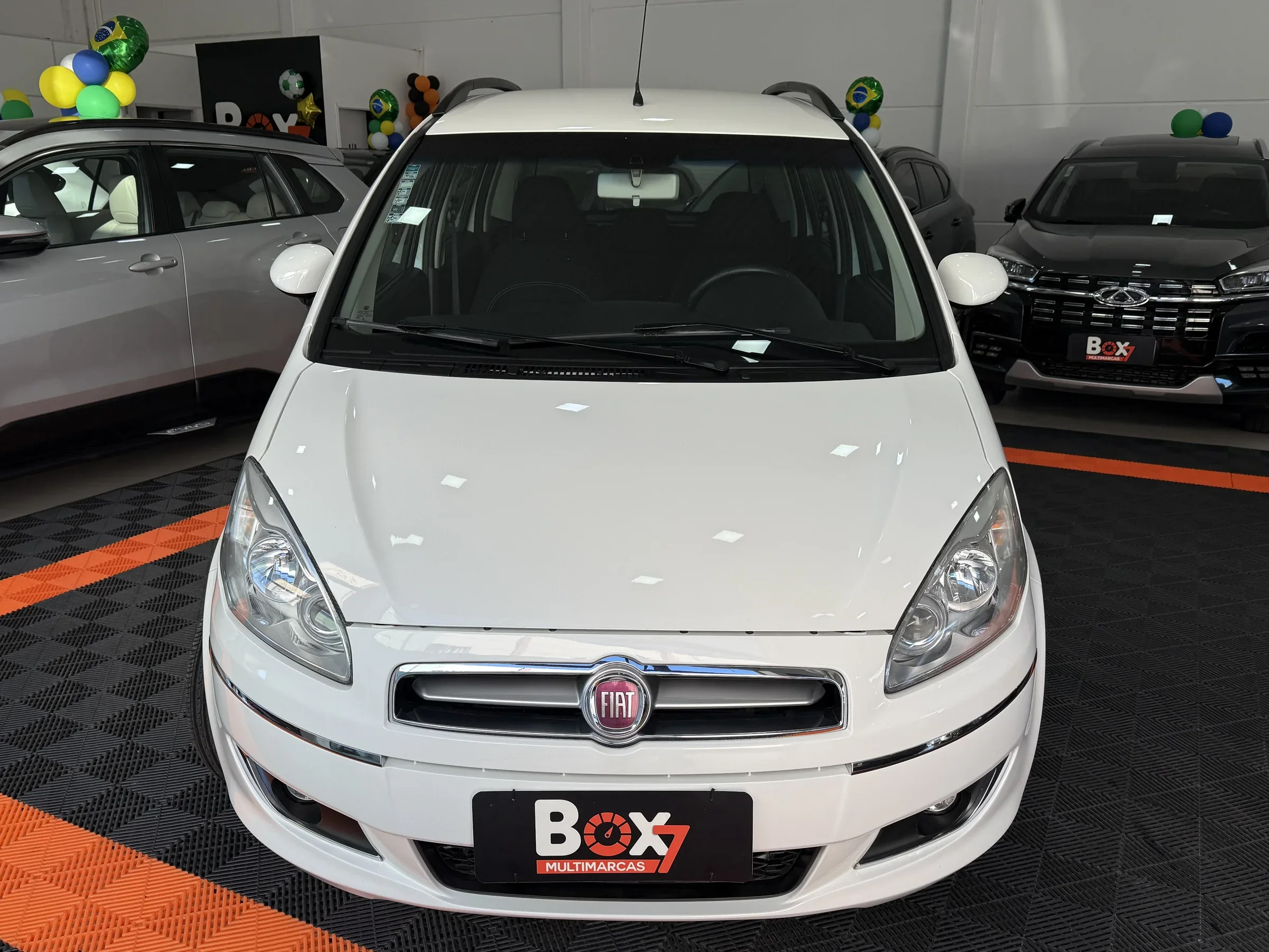 Fiat Idea Essence 1.6 - foto 2