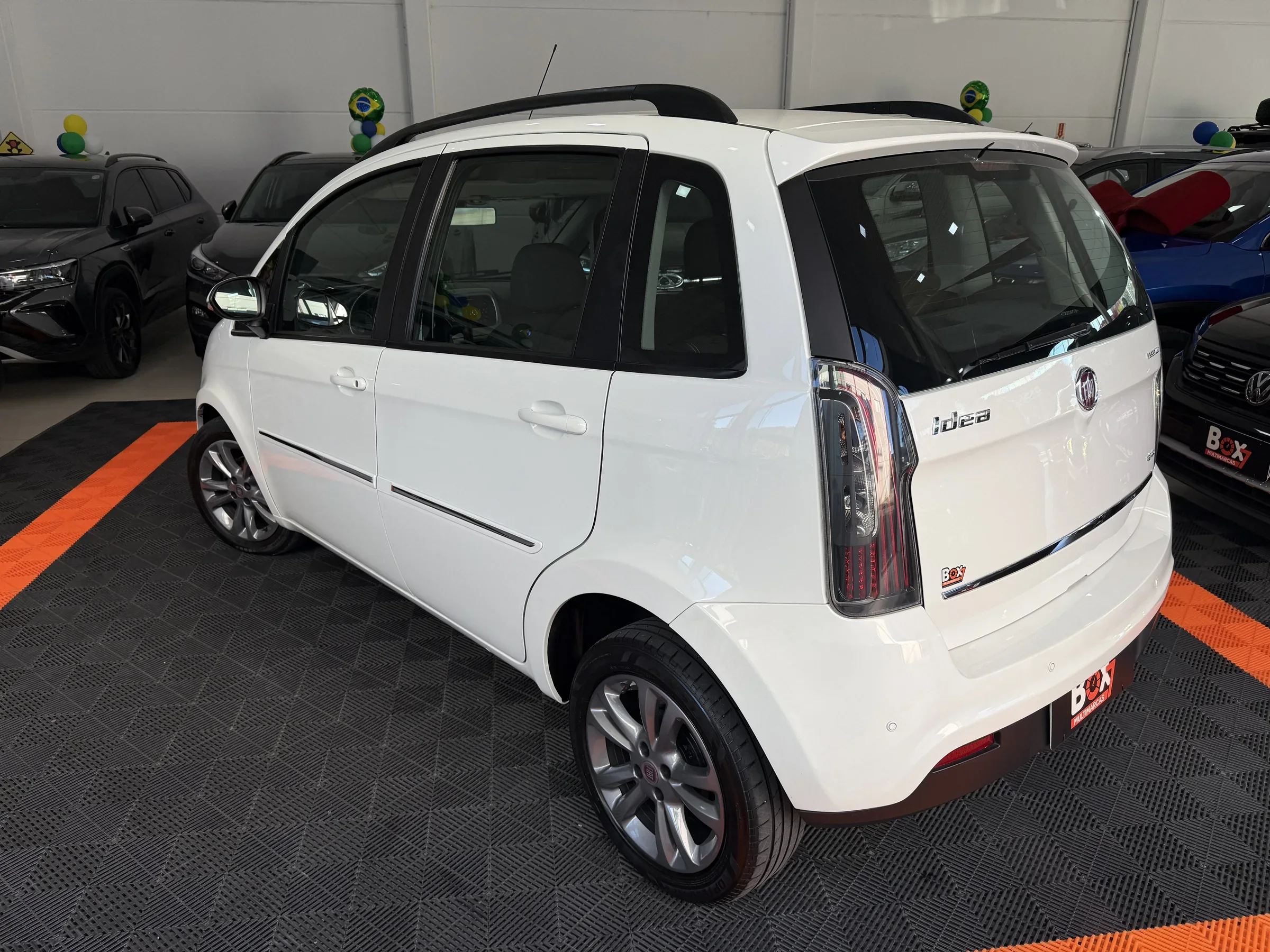 Fiat Idea Essence 1.6 - foto 11