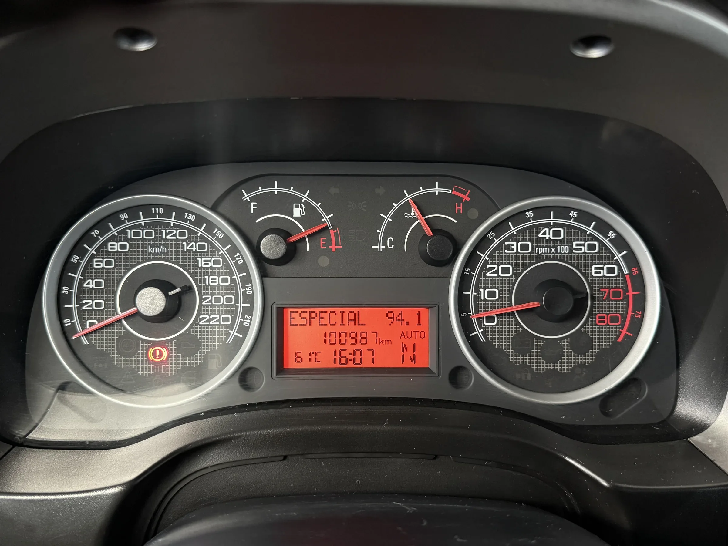 Fiat Idea Essence 1.6 - foto 16