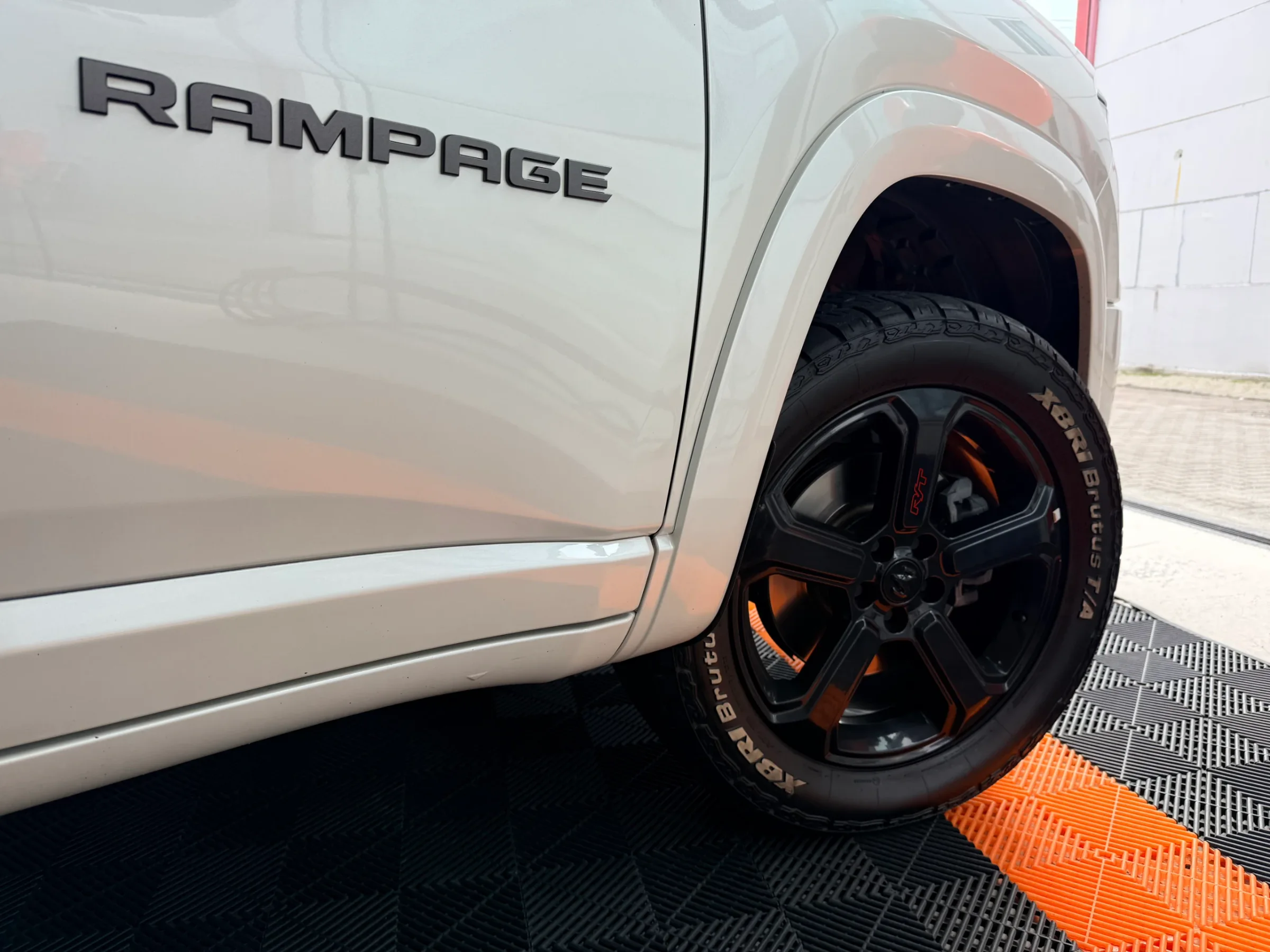 Ram Rampage R/T 2.0 Turbo 4x4 - foto 5